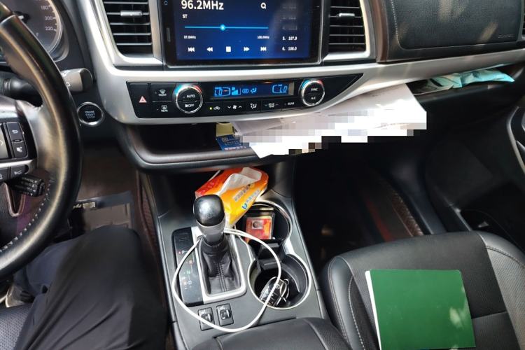 Used Toyota Highlander 2018 2.0T Four-Wheel Drive Prestige Version 7 Seats China VI Standard
