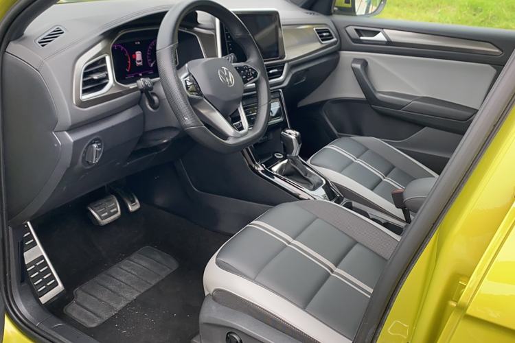 Used Volkswagen T-ROC 2023 300TSI DSG Two-Wheel Drive Starlight Edition
