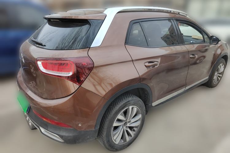 Used  6 2016 1.6T Luxury Edition THP160
