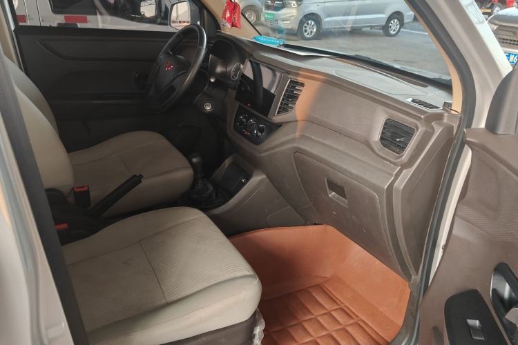 Used Wuling Hongguang V 2022 1.5L Enjoy Edition Electric-Powered LAR