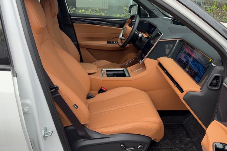 Used  L7 2025 EM-i 115km Exploration+ Edition
