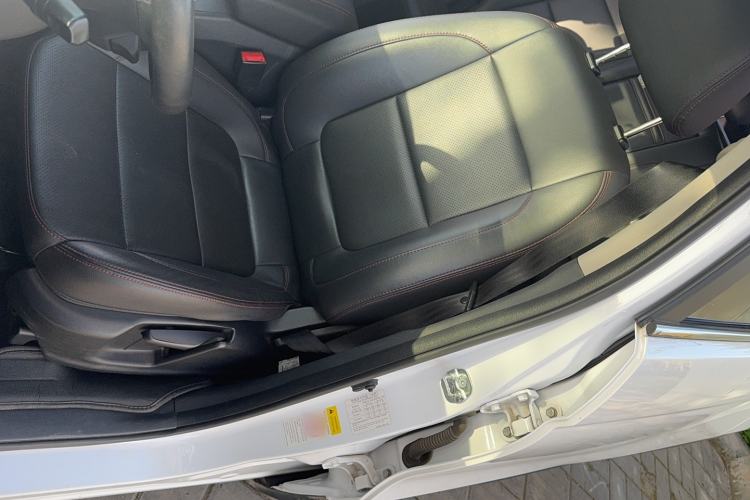 Used Changan CS75 2016 1.8T Automatic Elite Model China V Standard
