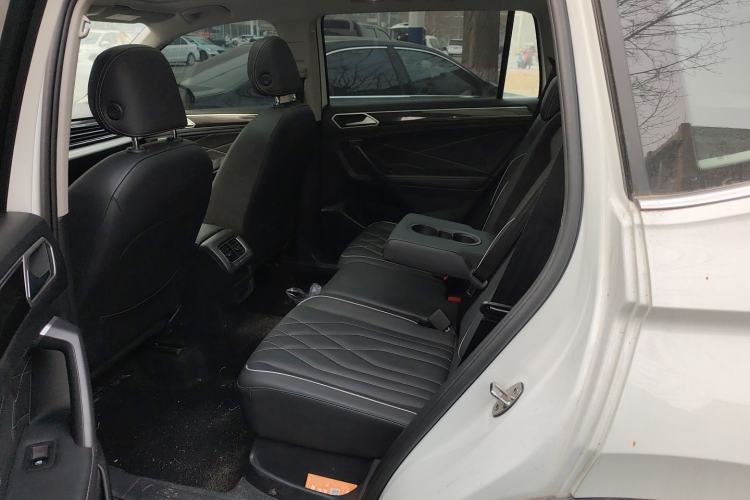 Used Volkswagen Tiguan L 2024 300TSI Automatic Two-Wheel Drive Smart Edition
