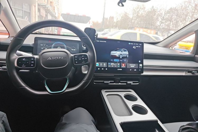 Used AION Y 2023 Younger
