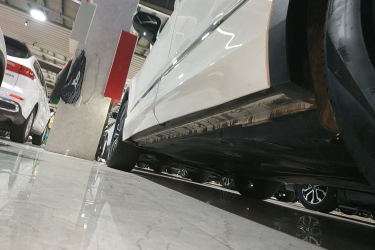 Used Volkswagen Tiguan L 2022 330TSI Automatic Two-Wheel Drive R-Line Enhanced Edition
