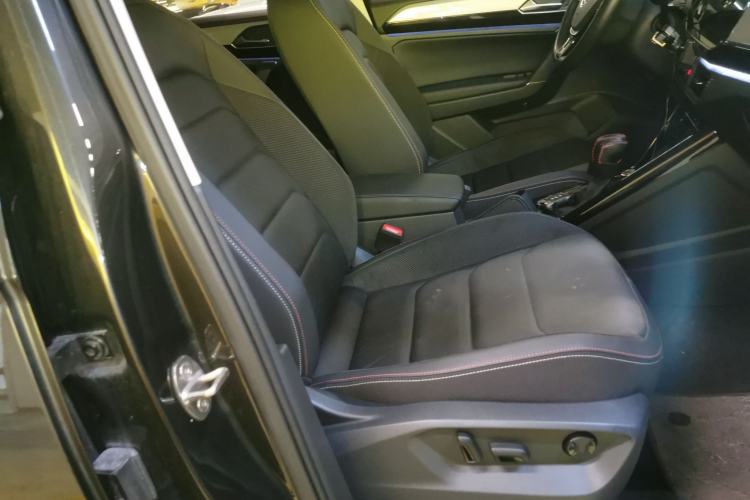 Used Volkswagen Tayron 2020 330TSI Two-Wheel Drive Luxury Smart Connectivity Version
