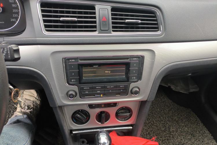 Used Volkswagen Gran Lavida 2013 1.6L Automatic Comfort Model