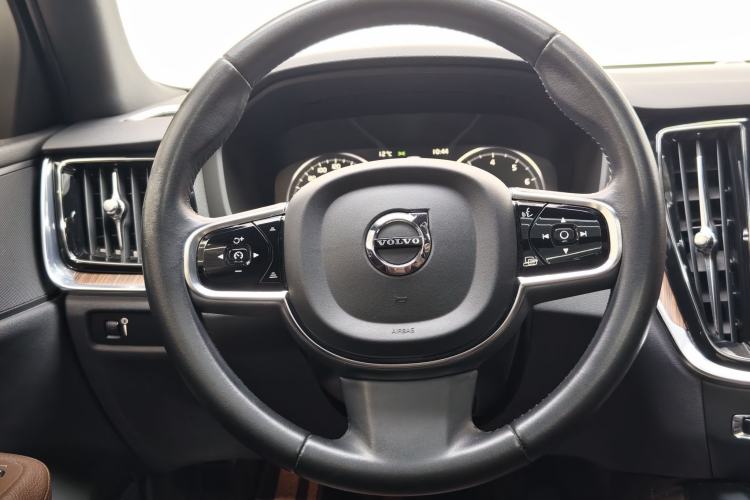 Used Volvo S60 2020 T4 Zhiyuan Luxury Edition
