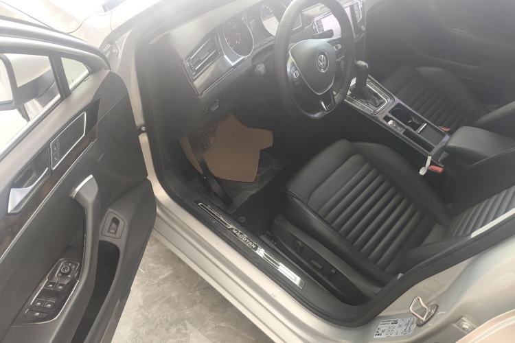 Used Volkswagen Magotan 2018 Facelift 380TSI DSG Luxury Version
