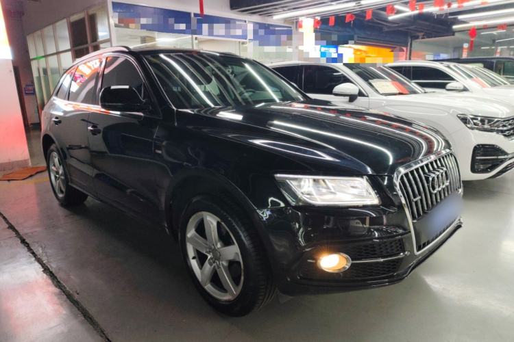 Used Audi Q5 2017 Plus 40 TFSI Ambition Model