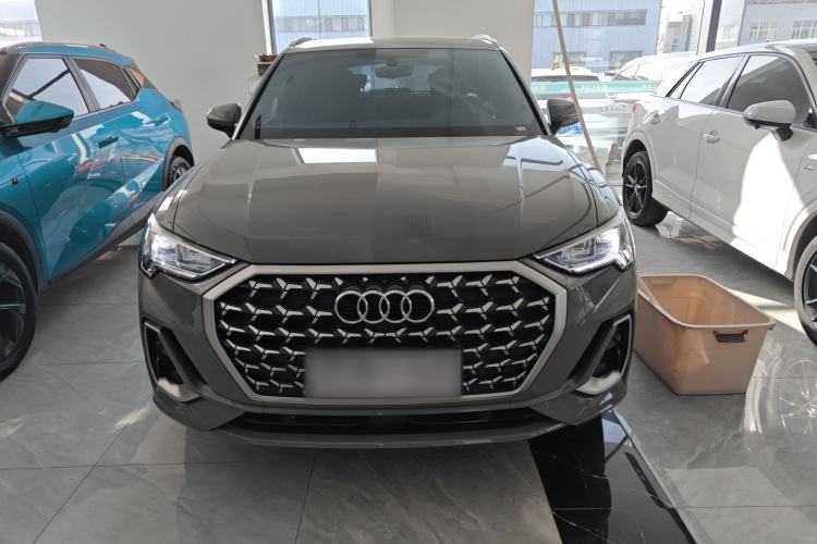 Used Audi Q3 2024 35 TFSI Fashion Dynamic Edition
