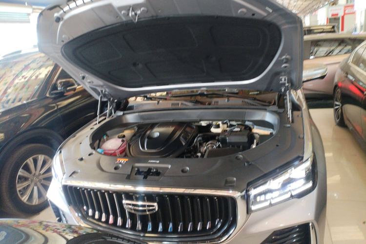 Used Geely Auto Monjaro L 2024 2.0TD High-Power Automatic Two-Wheel Drive Yunqi Version
