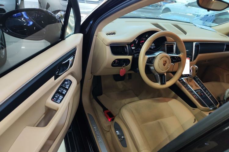 Used Porsche Macan 2017 Macan 2.0T
