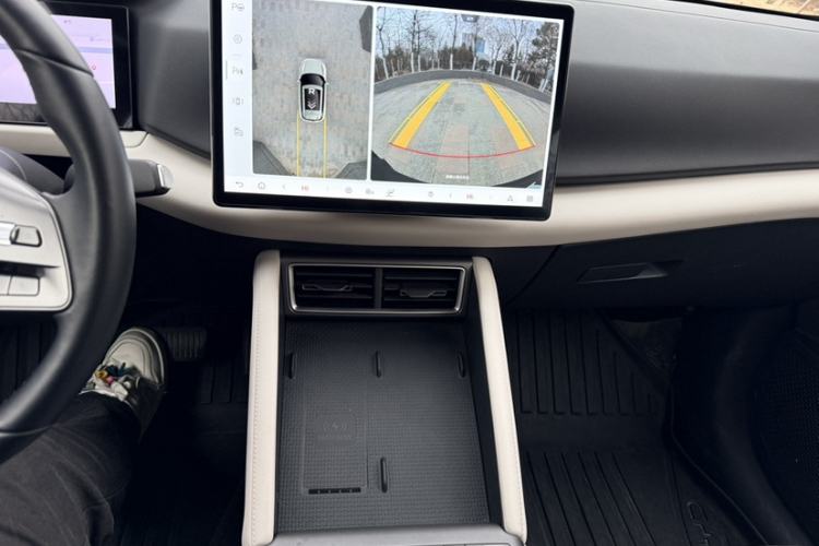 Used BYD Yuan UP 2025 Intelligent Driving Version 401 km Leading Edition