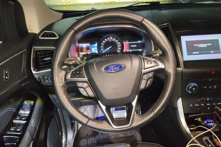 Used Ford Edge 2018 EcoBoost 245 Two-Wheel-Drive Titanium 7-Seater China V Standard
