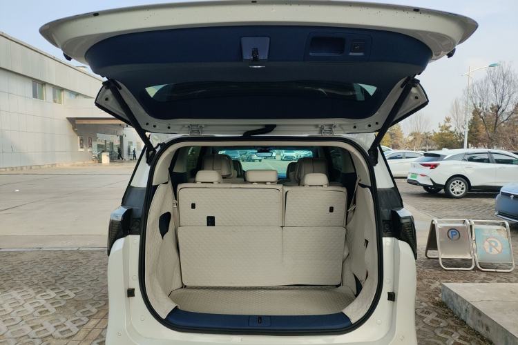 Used Buick GL8 New Energy 2024 Lu Zun Luxury Edition 7-Seater