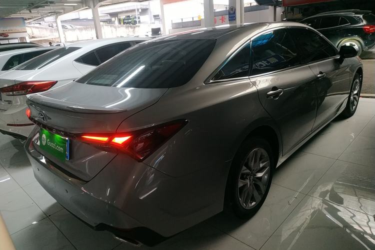 Used Toyota Avalon 2019 2.5L Ambition Version China VI Standard
