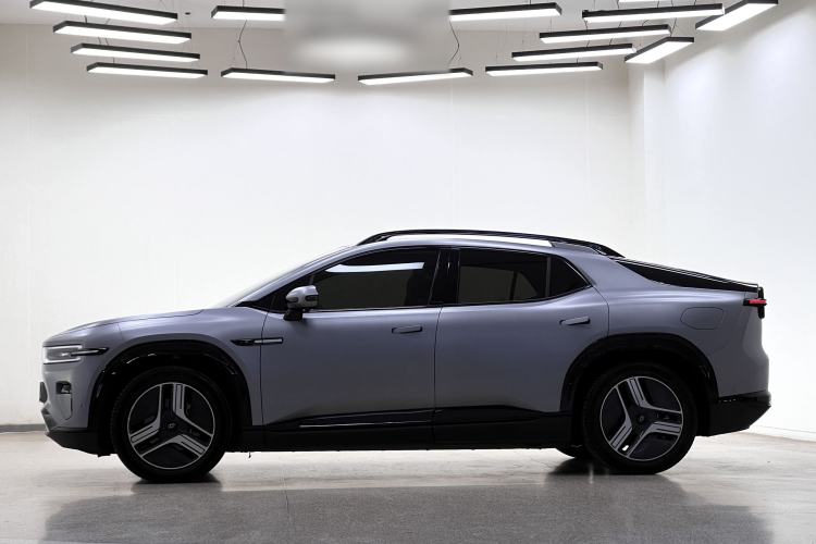 Used  E07 2025 All-Electric 4x4 90kWh Ultra High-Performance Edition