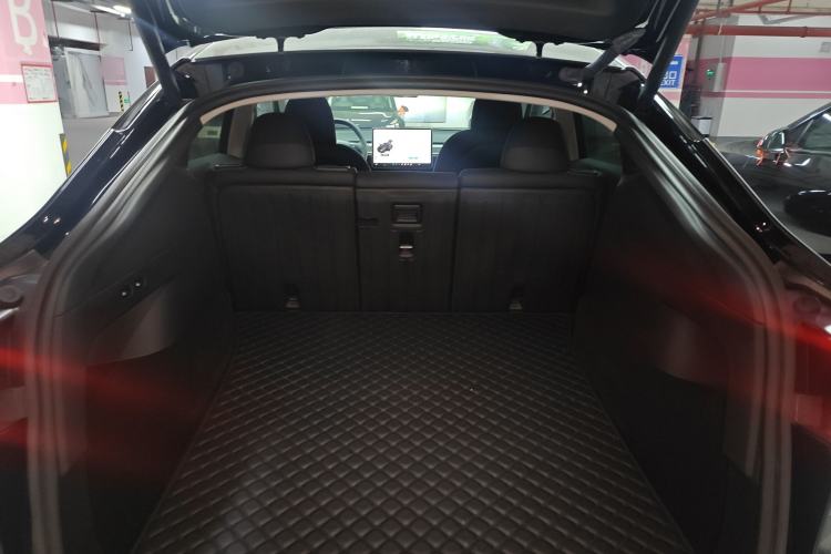 Used Tesla Model Y 2022 Rear-Wheel-Drive Version
