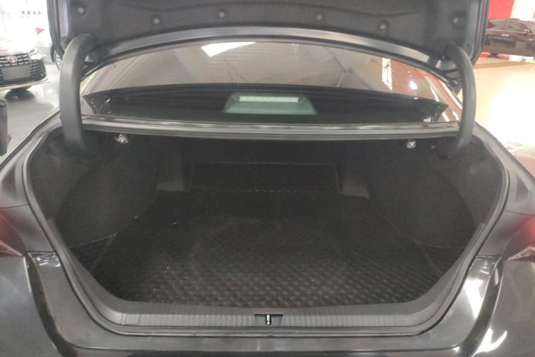 Used Toyota Avalon 2019 2.5L Touring Premium Version China VI Standard