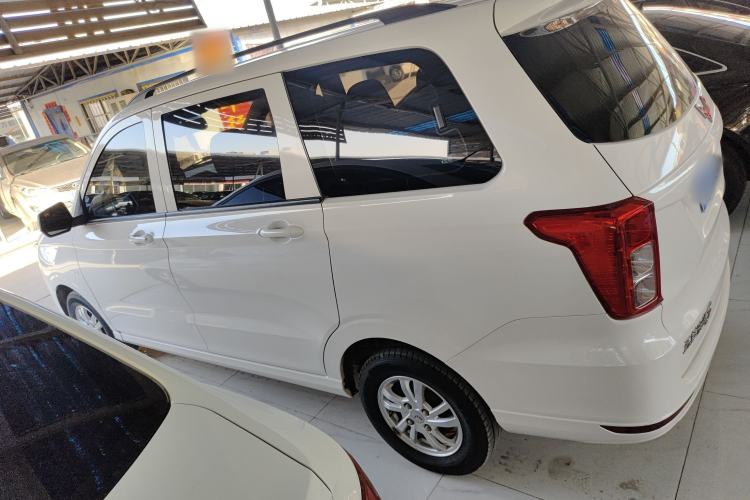 Used Wuling Hongguang 2019 1.5L S Standard Version China VI LAR
