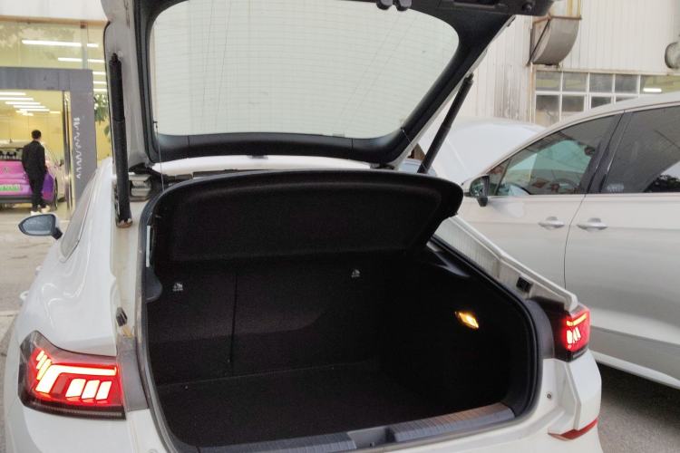 Used Volkswagen Lamando 2025 Lavida L 280TSI DSG Cool & Spicy Edition
