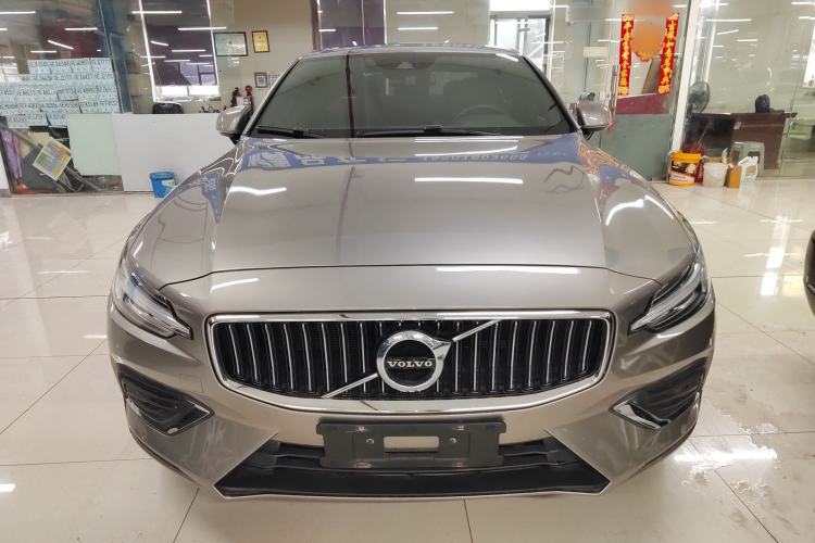 Used Volvo S60 2021 T4 Zhiyi Luxury Edition