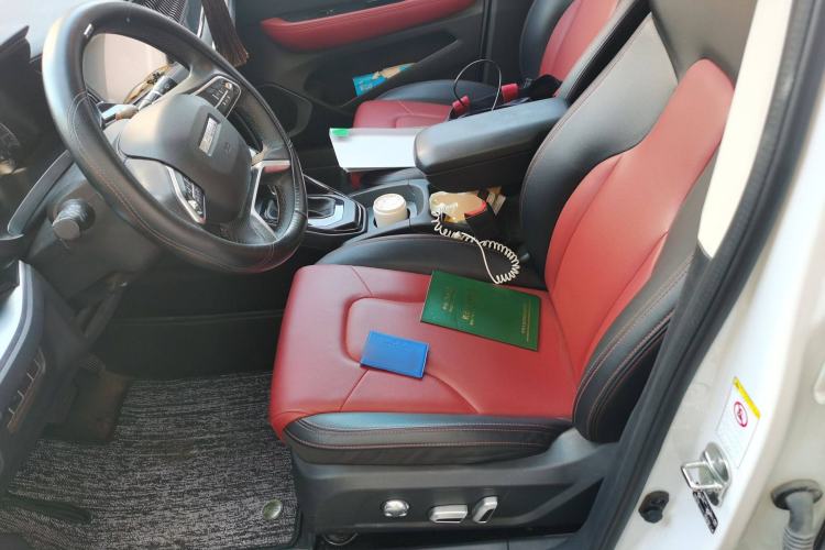 Used Haval H2s 2018 Red-Label 1.5T Dual-Clutch ZhiShang Model
