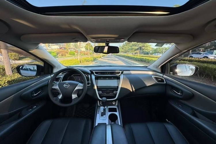 Used Nissan Murano 2019 2.5L XL Two-Wheel Drive Smart Connect Luxury Edition China VI Standard

