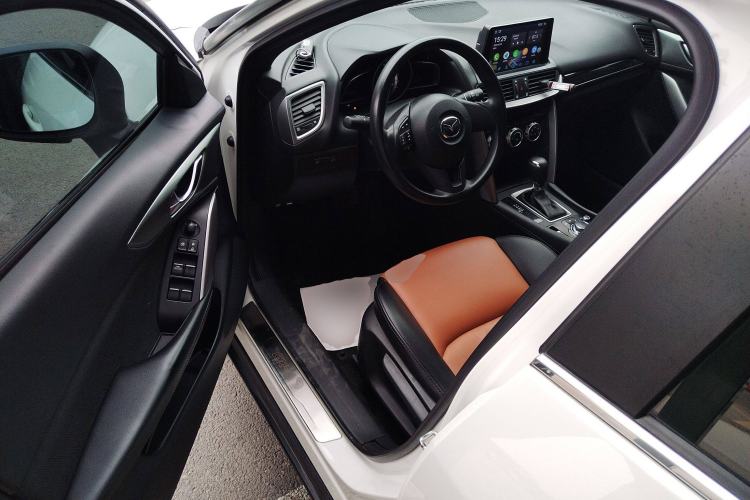 Used Mazda CX-4 2016 2.0L Automatic 2WD Blue Sky Dynamic Edition
