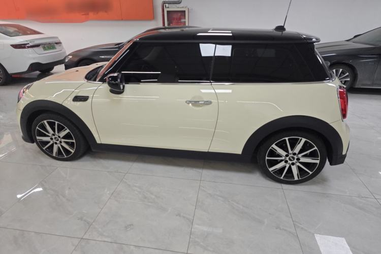Used  MINI 2022 Updated 1.5T COOPER Classic Edition