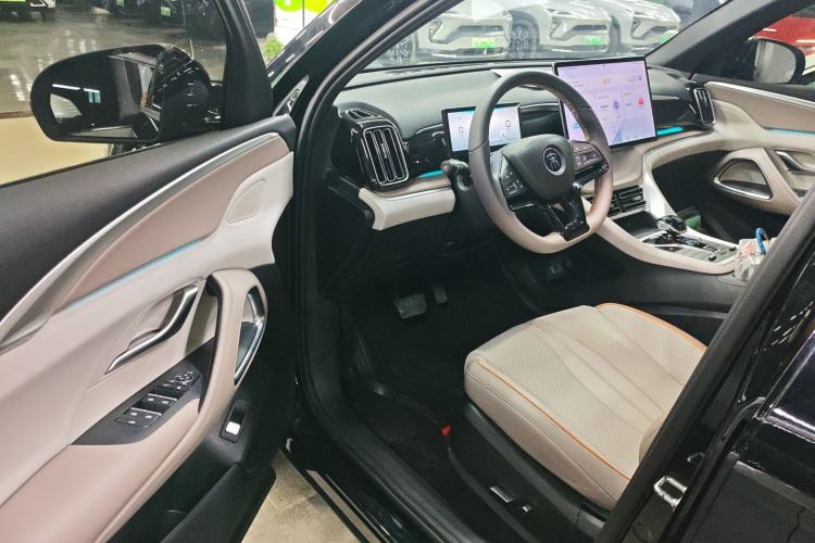 Used BYD Song Pro New Energy 2024 HONOR Edition DM-i 110KM Excellence Model
