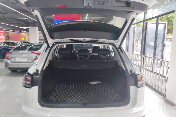 Used Volkswagen Tayron 2023 330TSI Two-Wheel-Drive R-Line High-Energy Version
