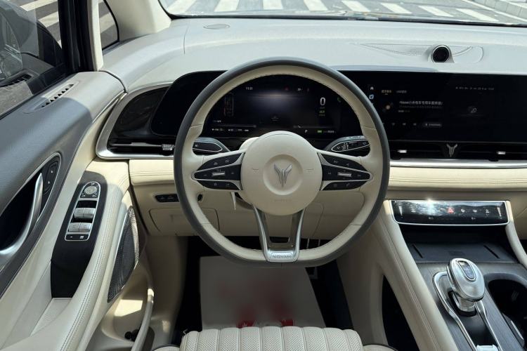 Used VOYAH Dream 2022 Low-Carbon Edition Dream+ Smart Enjoyment Package
