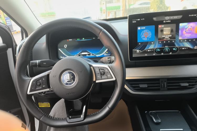 Used BYD Tang New Energy 2018 DM 2.0T All-Wheel Drive Smart Connectivity Luxury Model 7 Seats China V Emission Standard
