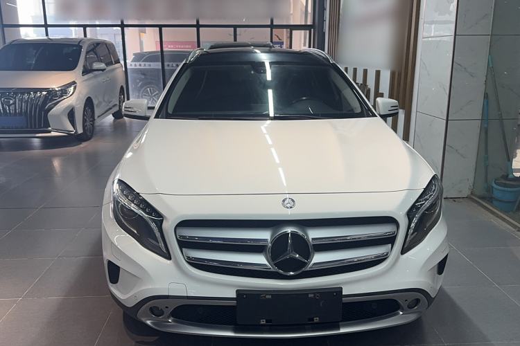 Used Mercedes-Benz GLA 2015 GLA 220 4MATIC Luxury Model
