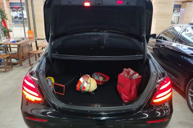 Used Mercedes-Benz E-Class 2019 E 300 L Luxury Model
