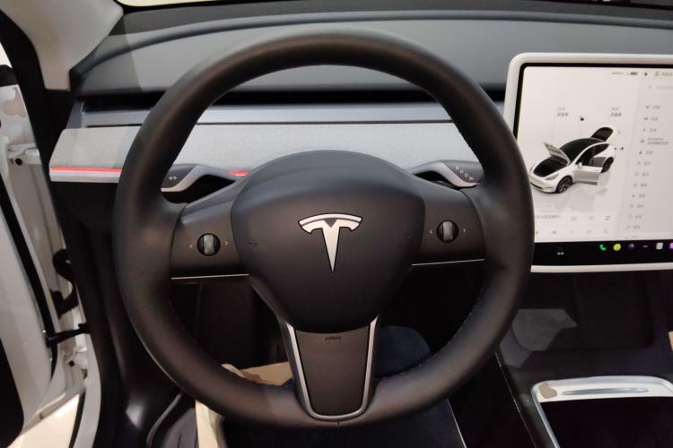 Used Tesla Model Y 2024 Rear-Wheel-Drive Version
