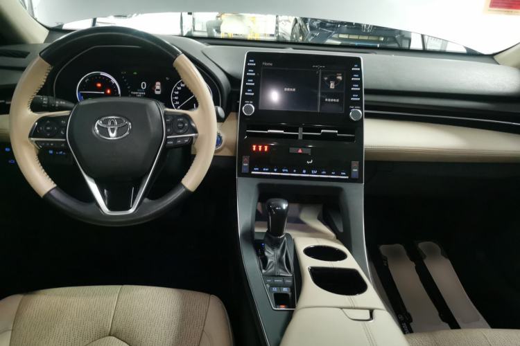 Used Toyota Avalon 2019 Dual-Engine 2.5L Luxury Edition China VI Standard
