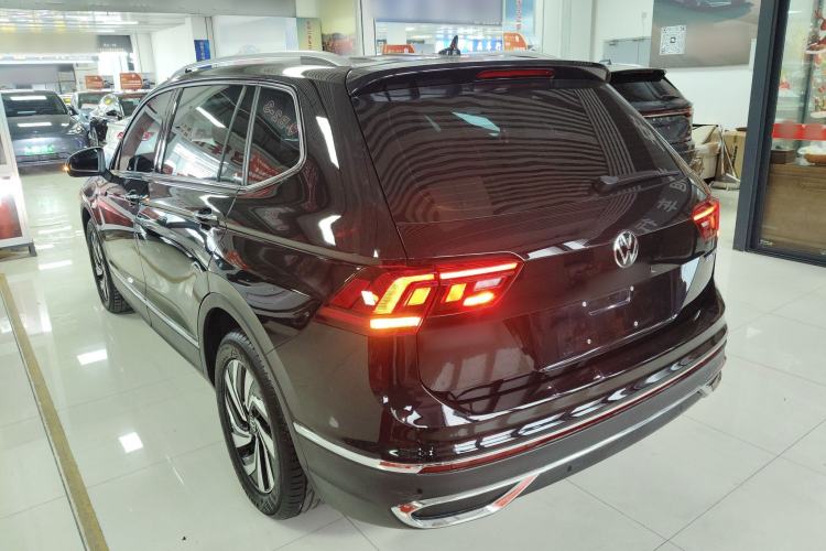 Used Volkswagen Tiguan L 2024 330TSI Automatic Two-Wheel Drive Smart Edition
