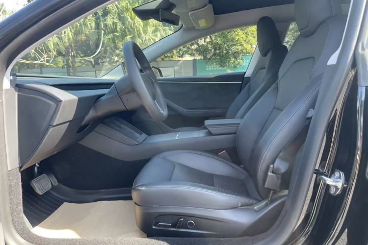 Used Tesla Model 3 2023 Long-Range All-Wheel-Drive Version