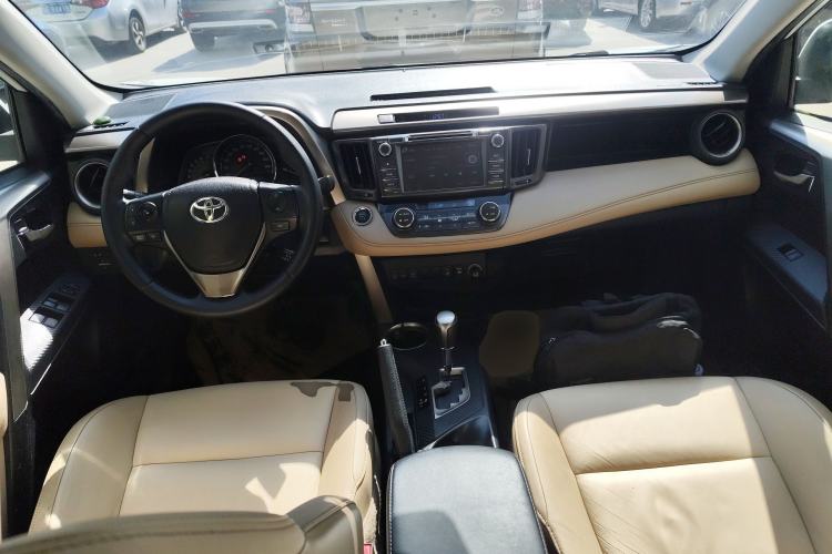 Used Toyota RAV4 2015 2.0L CVT Four-Wheel Drive New Edition
