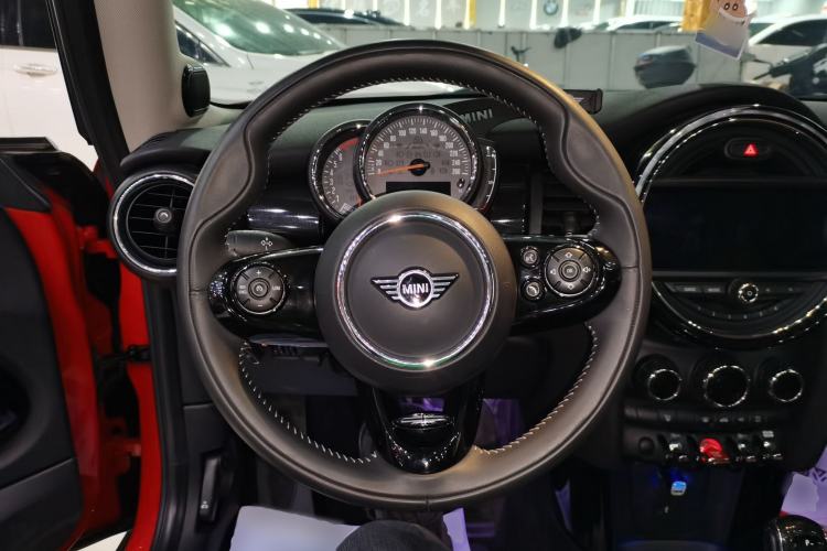 Used  MINI 2018 1.5T COOPER Artist
