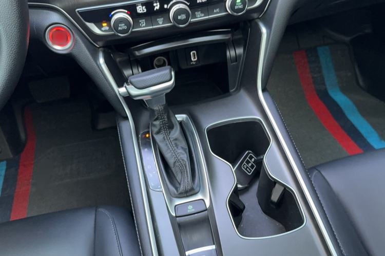 Used Honda Accord 2018 230TURBO Comfort Version National V
