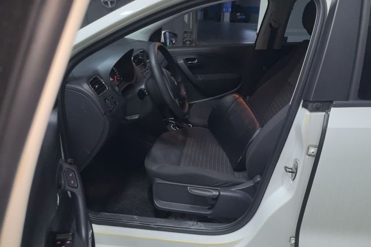 Used Volkswagen Polo 2014 1.6L Automatic Comfort Edition