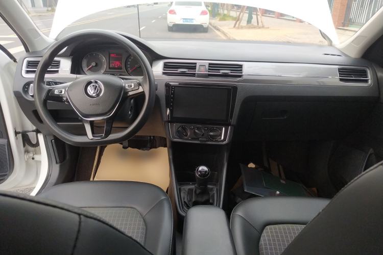 Used Volkswagen Santana 2018 1.5L Manual Comfort Edition
