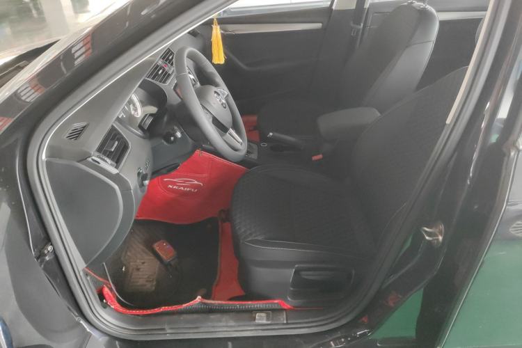 Used Skoda Octavia 2019 1.5L Automatic Smart Drive Luxury Edition China VI Standard