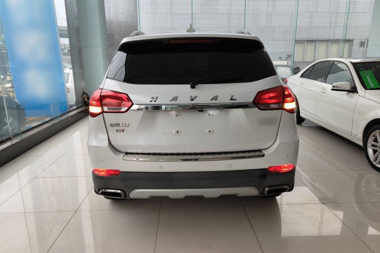 Used Haval H2 2017 Blue Label 1.5T Manual Two-Wheel Drive Luxury Model

