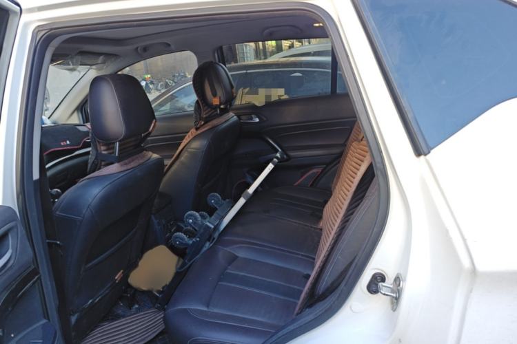 Used GAC Trumpchi GS4 2018 235T Manual Two-Wheel Drive Luxury Millionth Anniversary Edition
