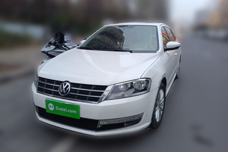 Used Volkswagen Gran Lavida 2013 1.6L Manual Comfort Model